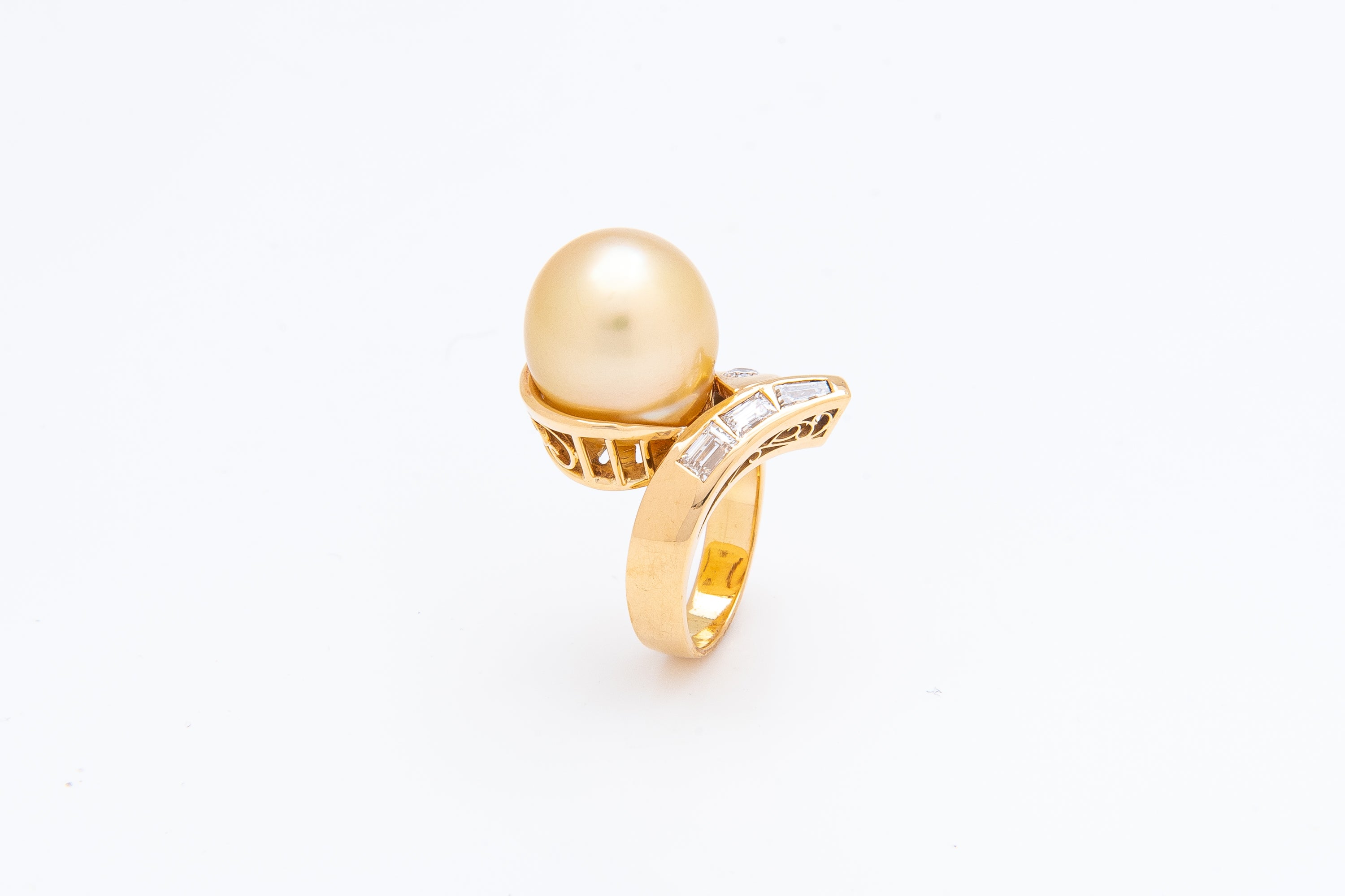 丸和インターナショナル 真珠とダイヤのゴールドリング - リング